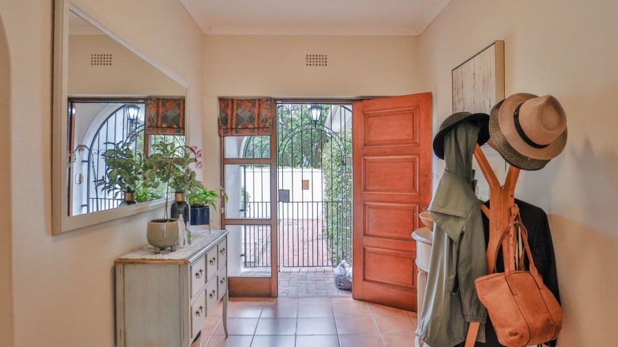 3 Bedroom Property for Sale in Constantia Western Cape